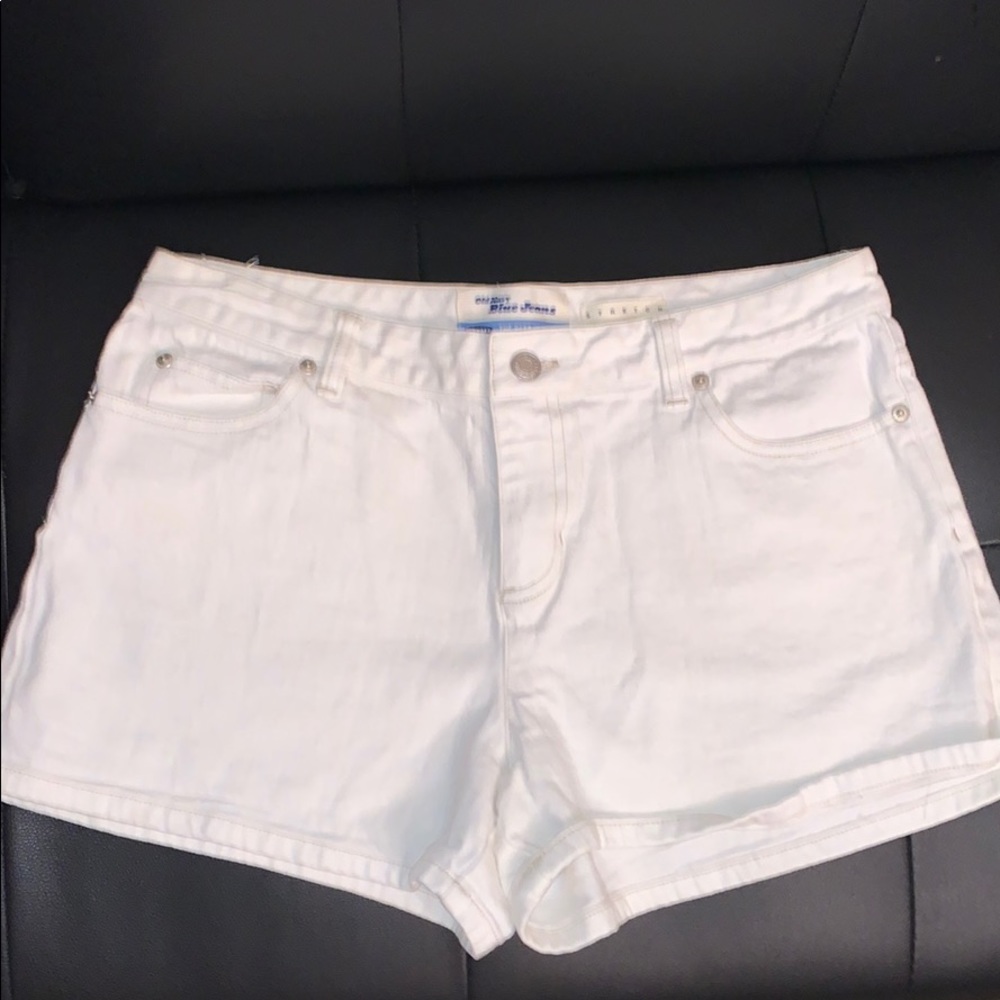 Old Navy White Jean Shorts ‼️